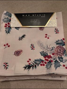 Max Studio Holiday Pinecone & Holly Print Napkins SET Of 8 - White, Green, Red
